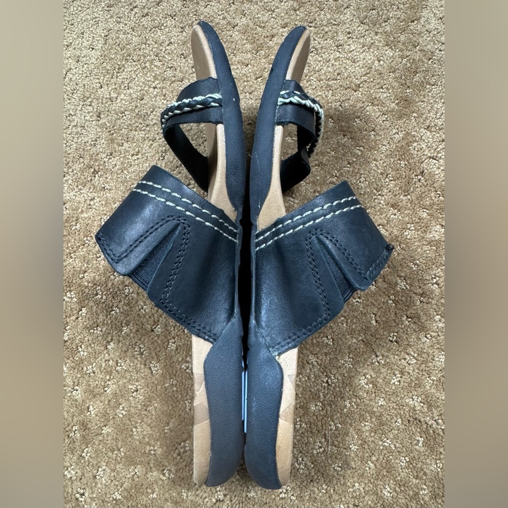 Merrell Shundra Slide Sandals. - Picture 6 of 9